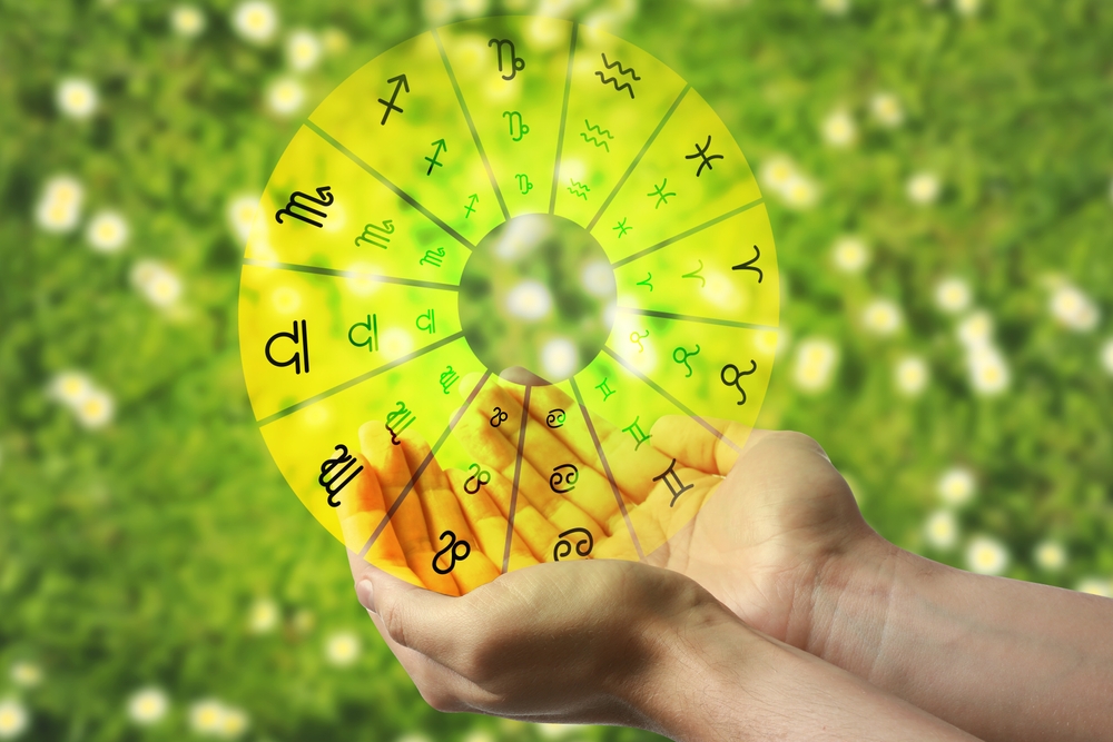 background for Friday, February 13, and Spica: astrology reveals a day unlike any other